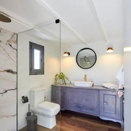 Trie Vineyard Holiday home *