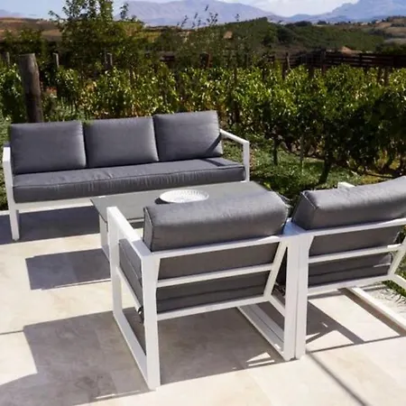 Trie Vineyard * Grevena