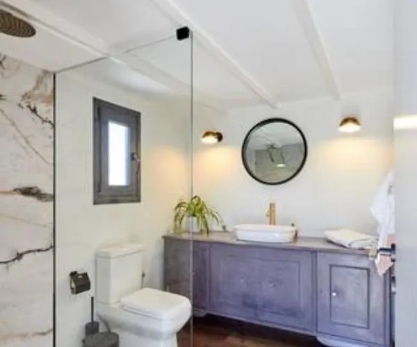 Trie Vineyard Holiday home *